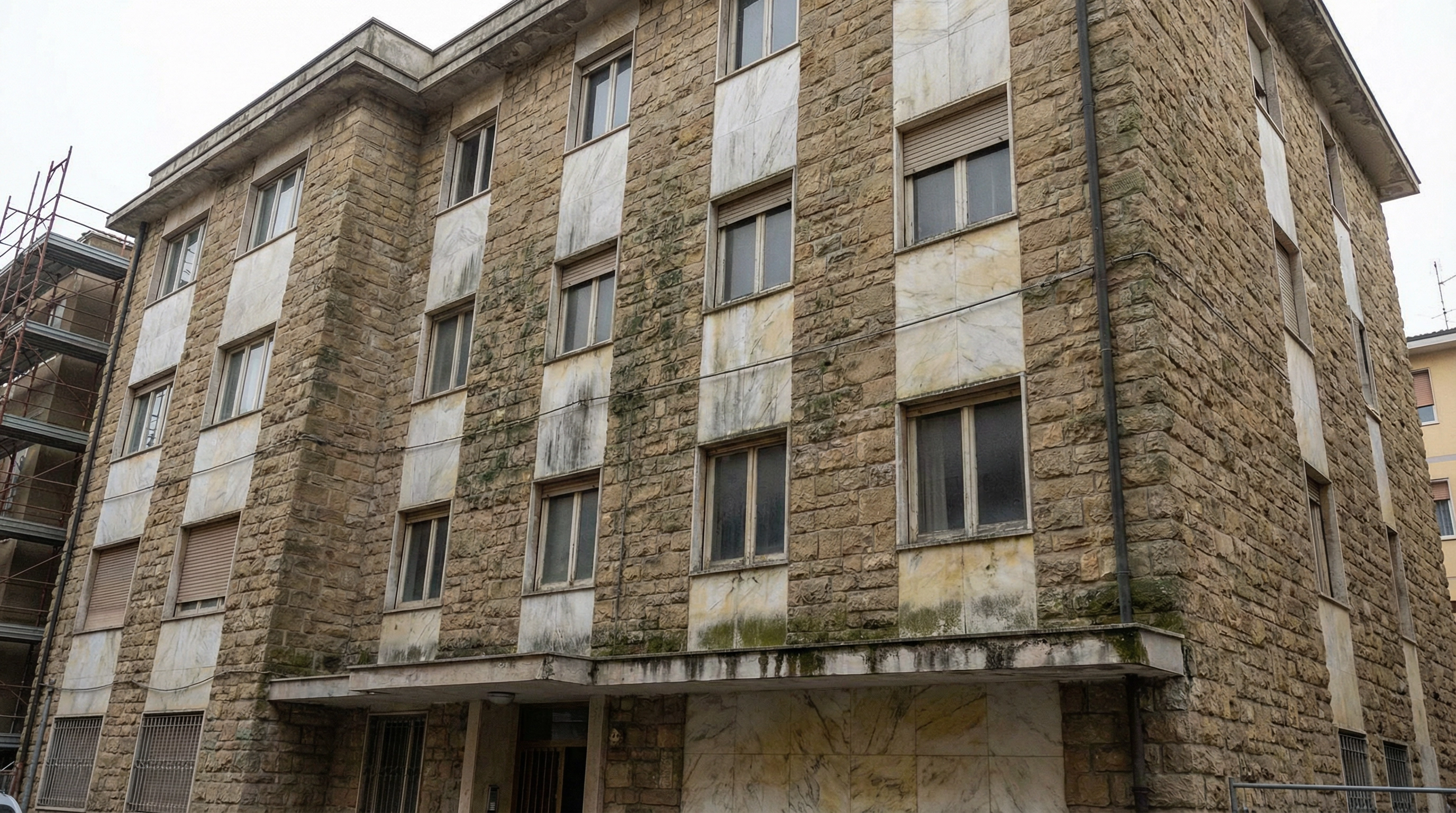 تنظيف واجهة حجرية قديمة - تحويل شامل